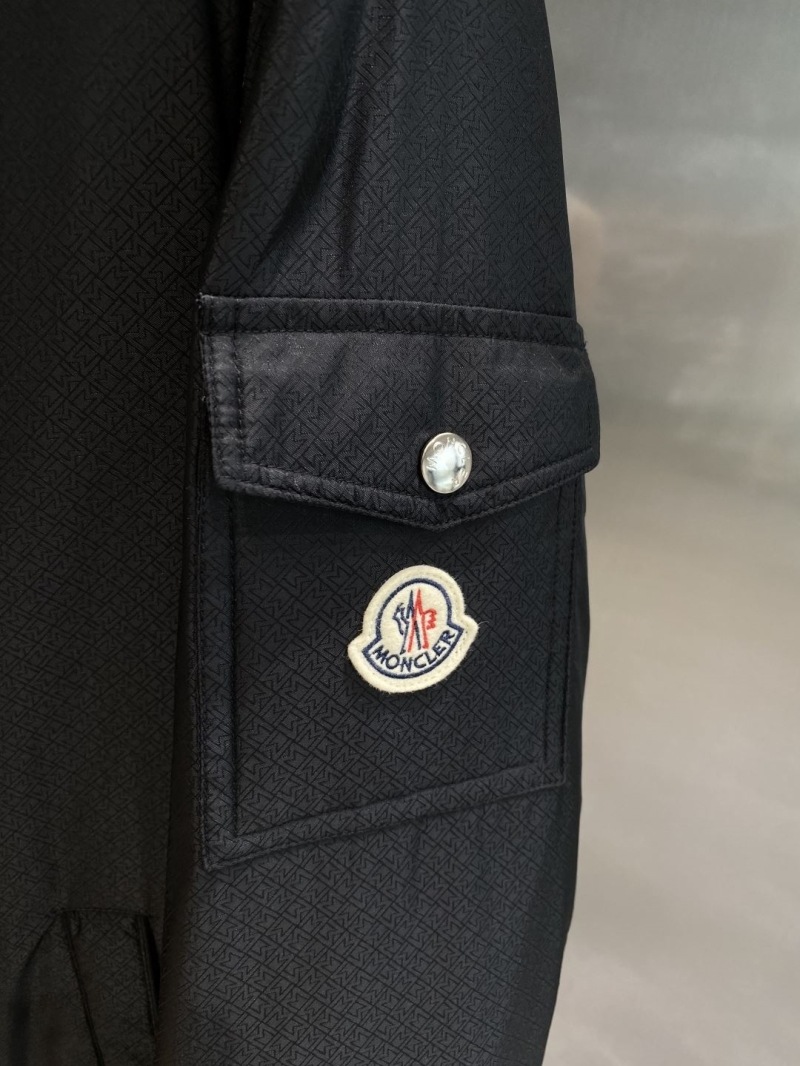 Pra*a outwear